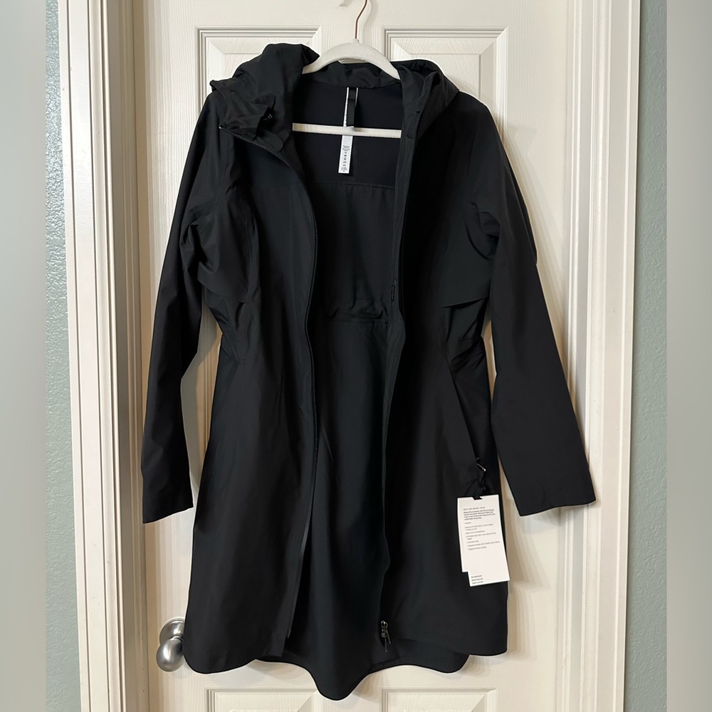 Lululemon rain rebel jacket. Black. Size 10. New with tags.